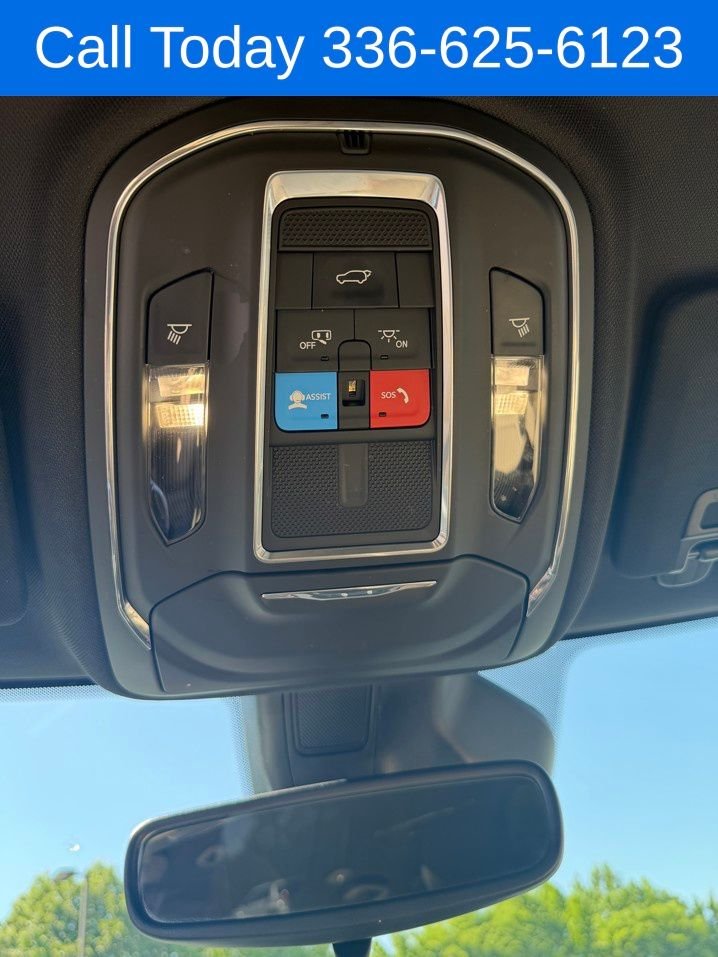 Used 2023 White Jeep Limited image 24