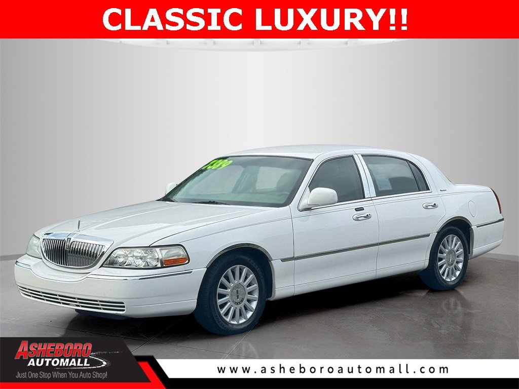 2005 Lincoln Town Car Signature