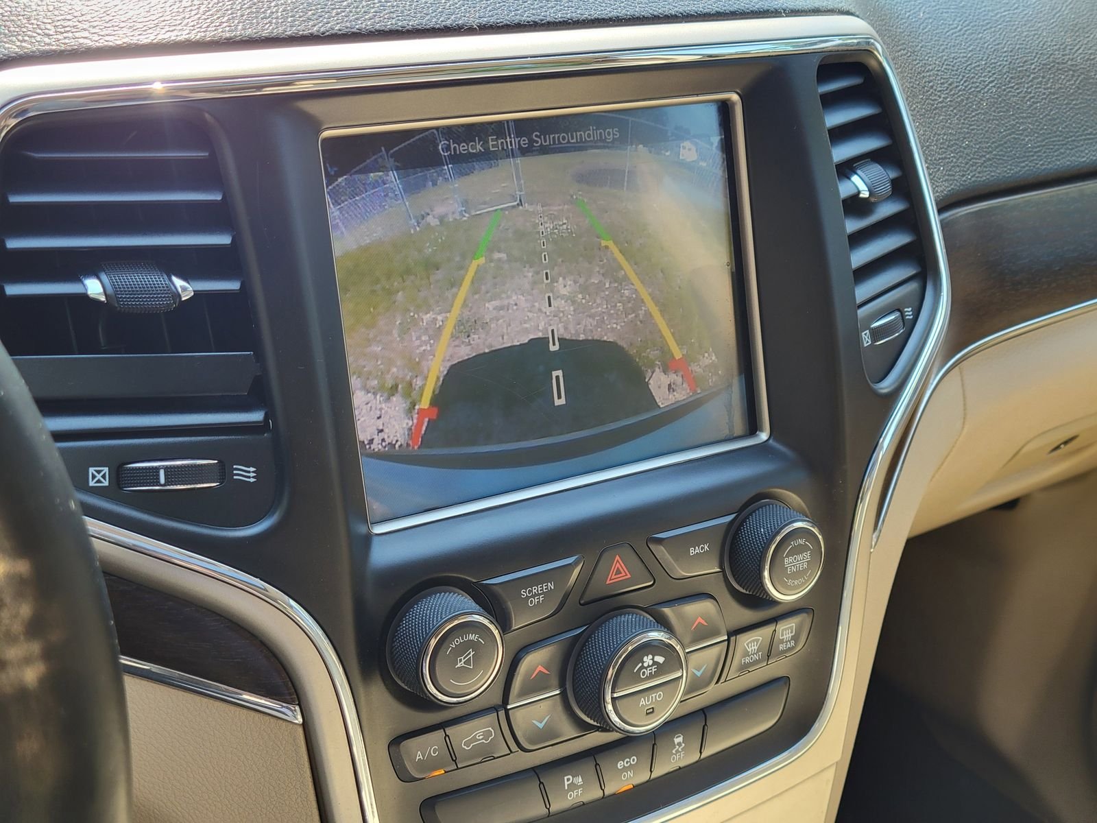 Used 2014 White Jeep Limited image 19