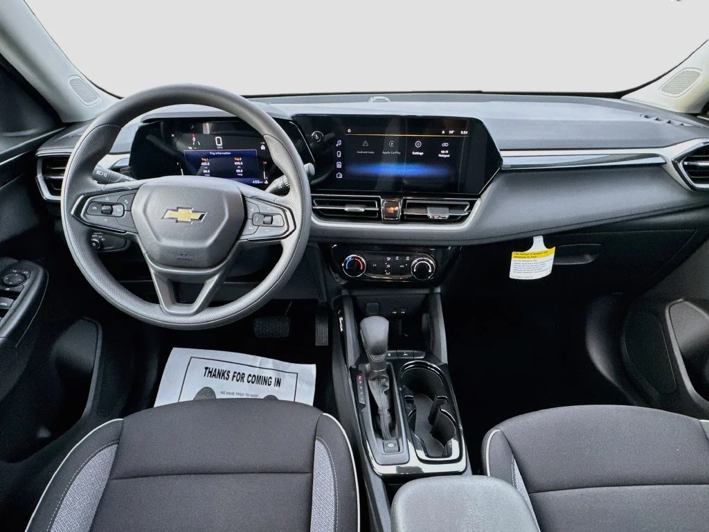 Used 2026 Green Chevrolet LT image 24