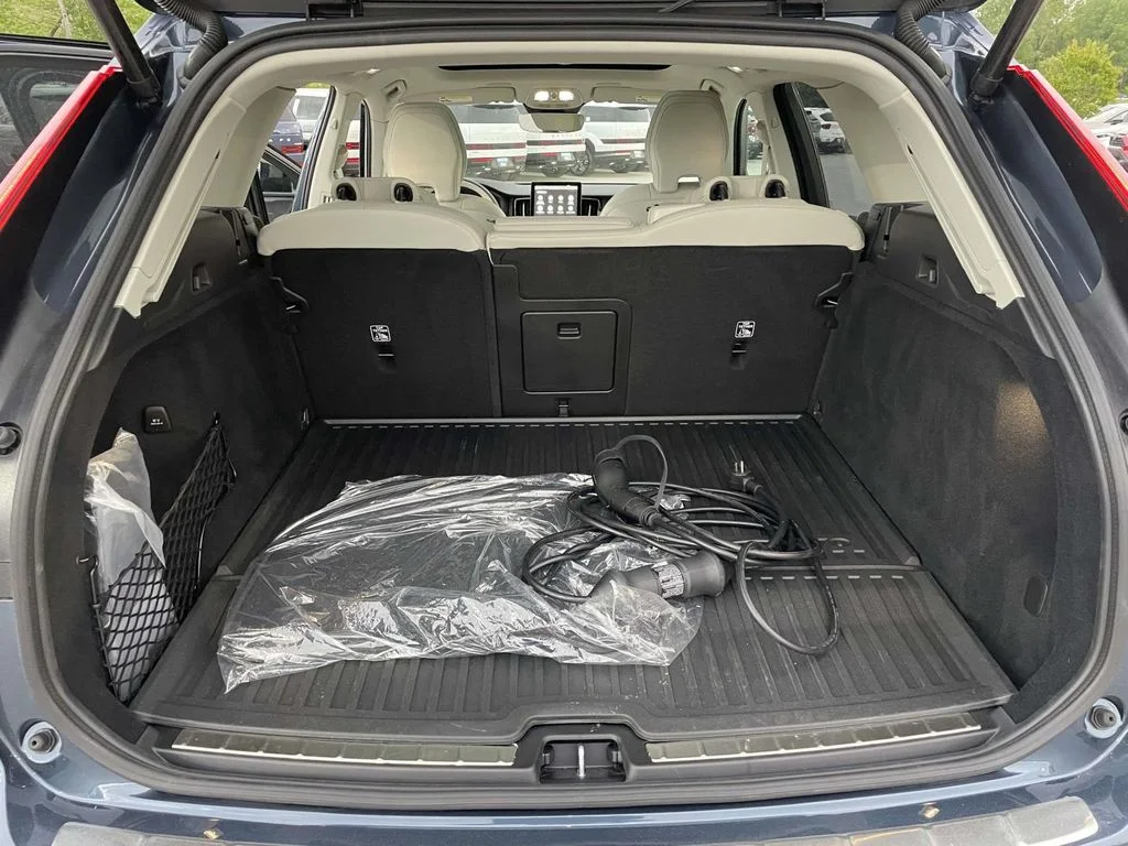 2026 Volvo XC60 Ultra - Photo 30