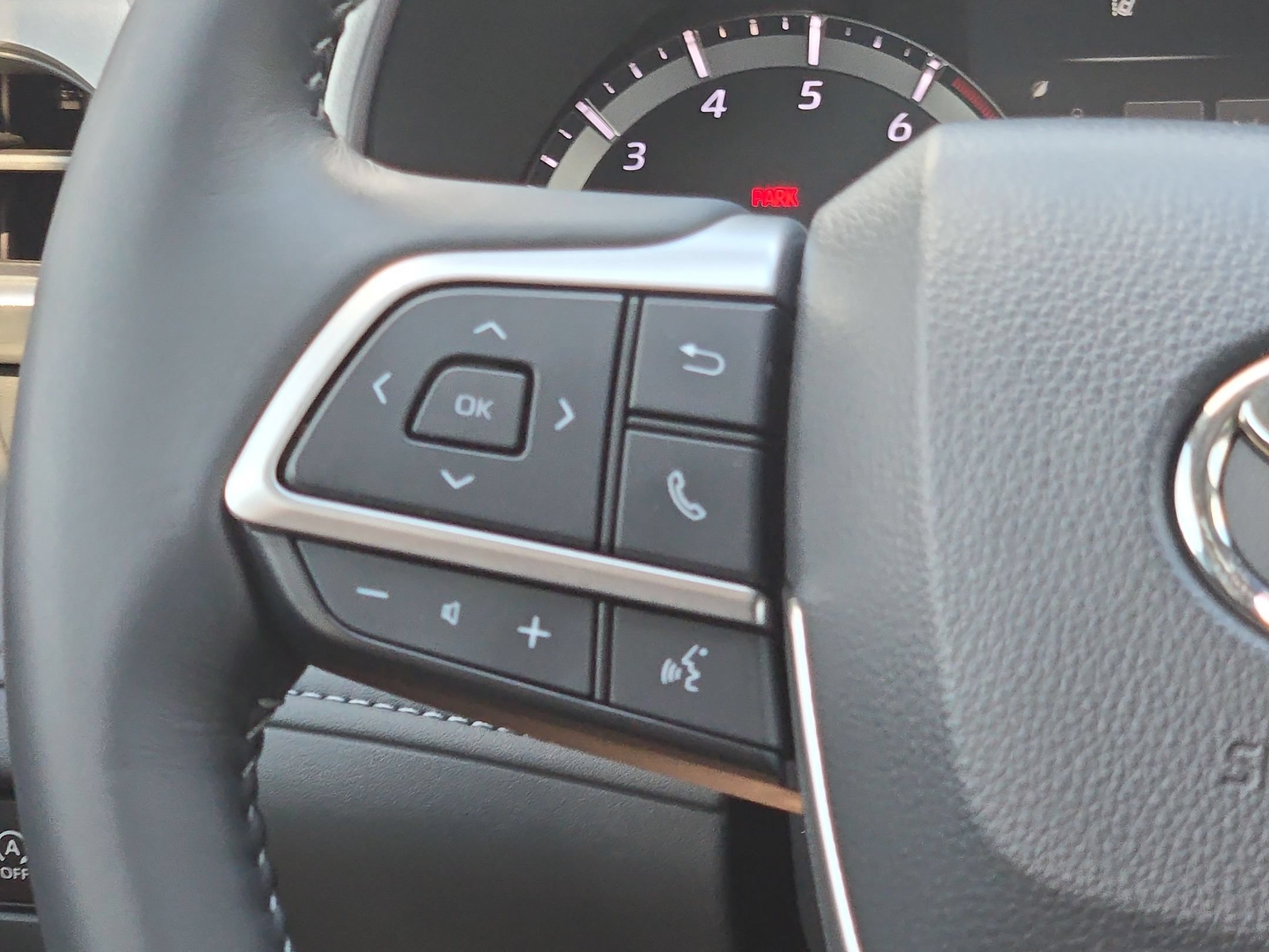 Used 2026 Heavy Metal Toyota XLE image 20