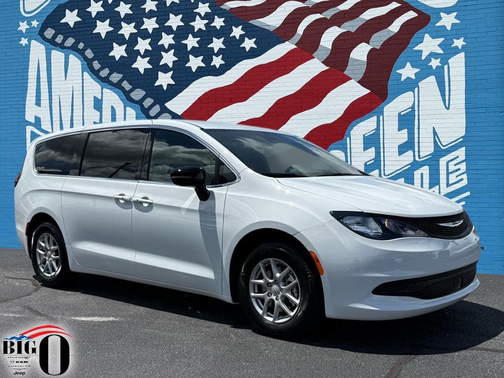 2026 Chrysler Voyager LX