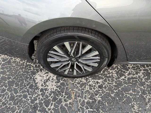 Used 2024 Gray Nissan 2.5 SV image 30