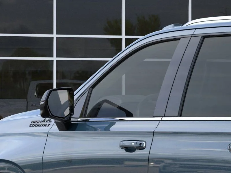 2026 Chevrolet Suburban High Country - Photo 14