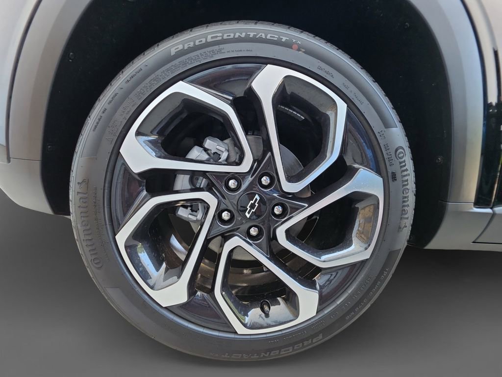 New 2026 Mosaic Black Metallic Chevrolet 2RS image 14