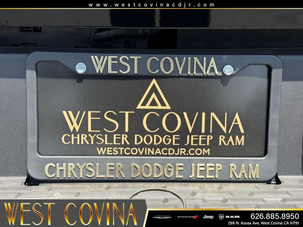 New 2026 Diamond Black Crystal Pearl-Coat Exterior Paint RAM Laramie image 33