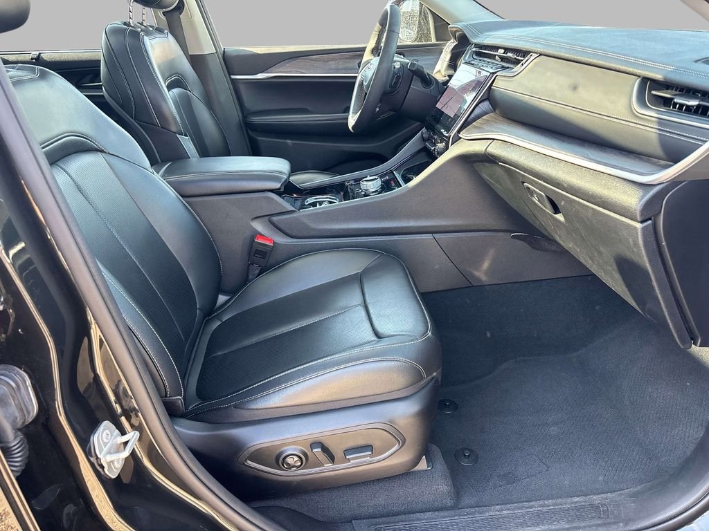 Used 2023 Black Jeep Limited image 19