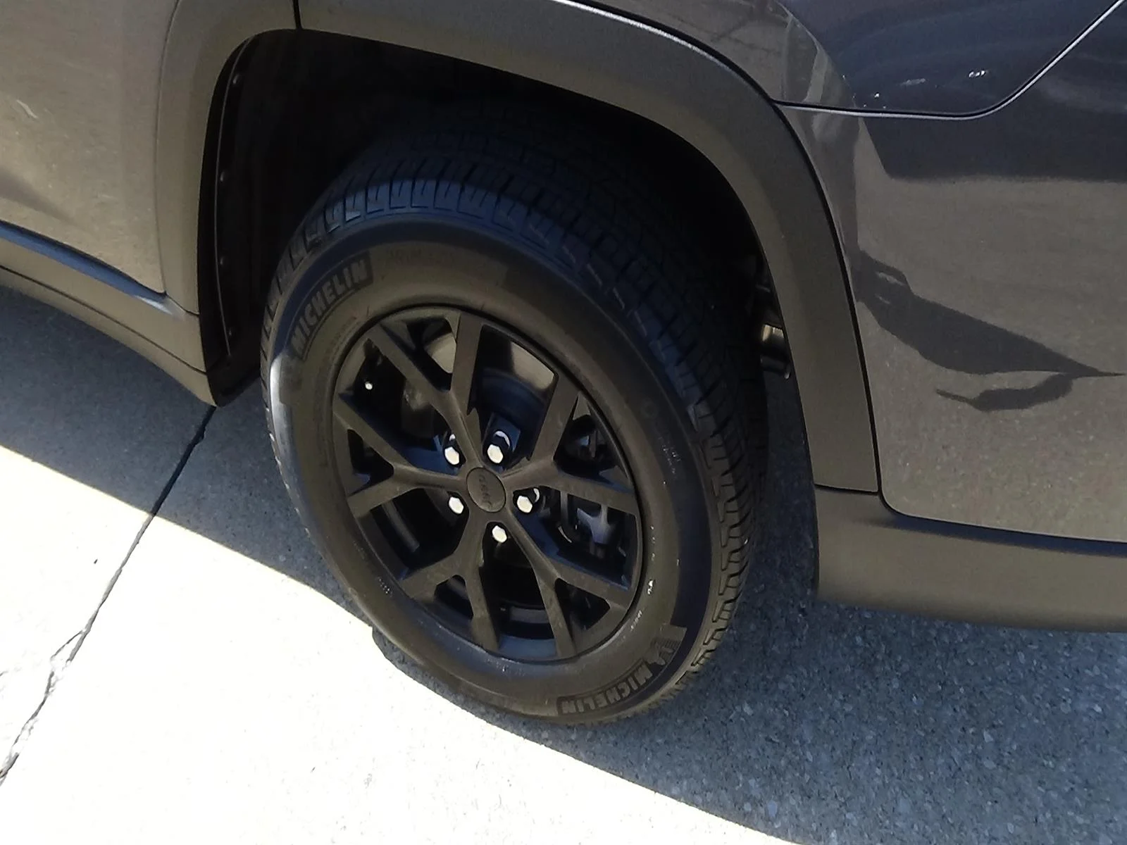 Certified Used 2025 Baltic Gray Metallic Clear Coat (pas) Jeep Altitude X image 9
