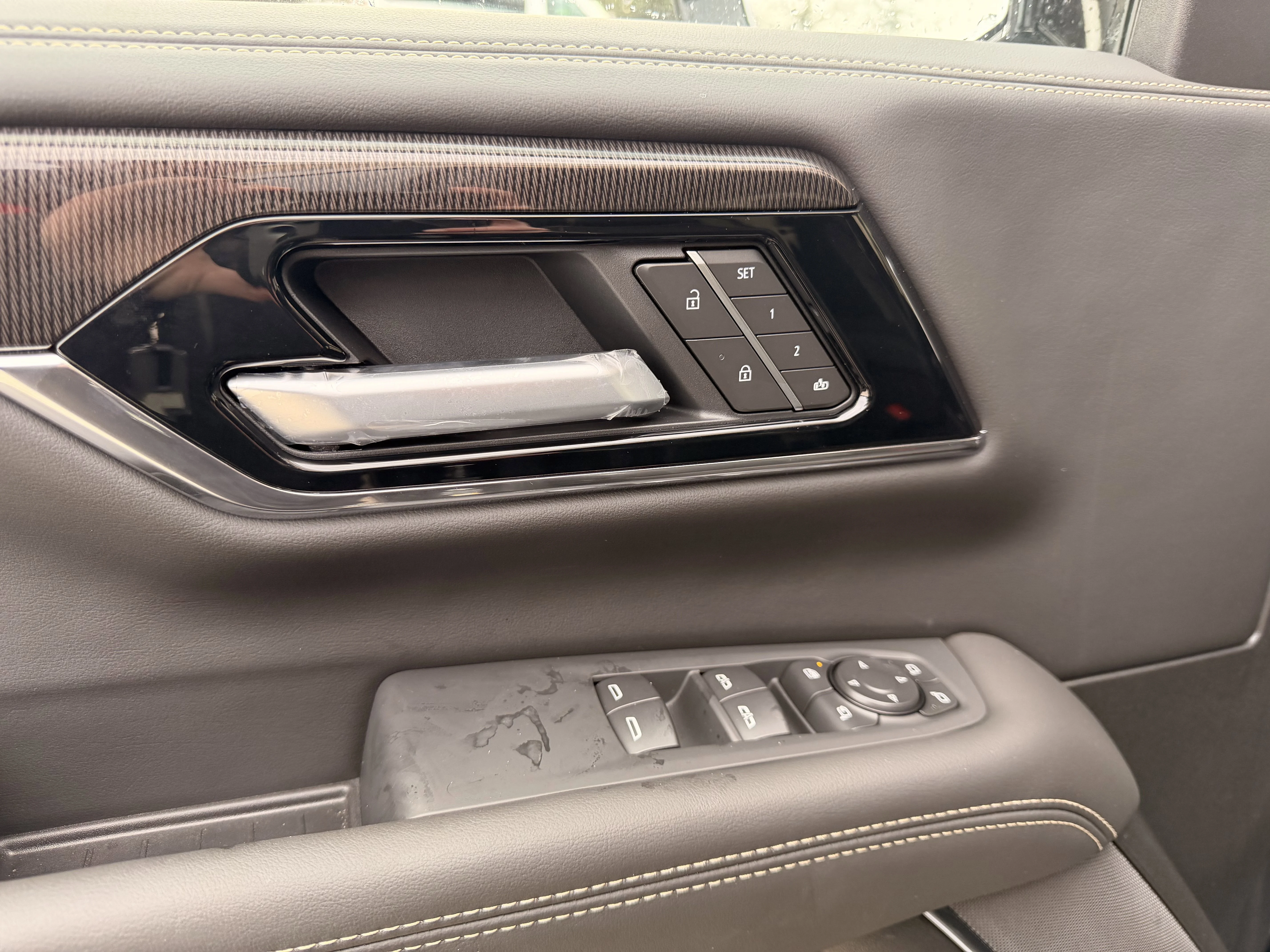 New 2026 Onyx Black GMC Elevation image 8