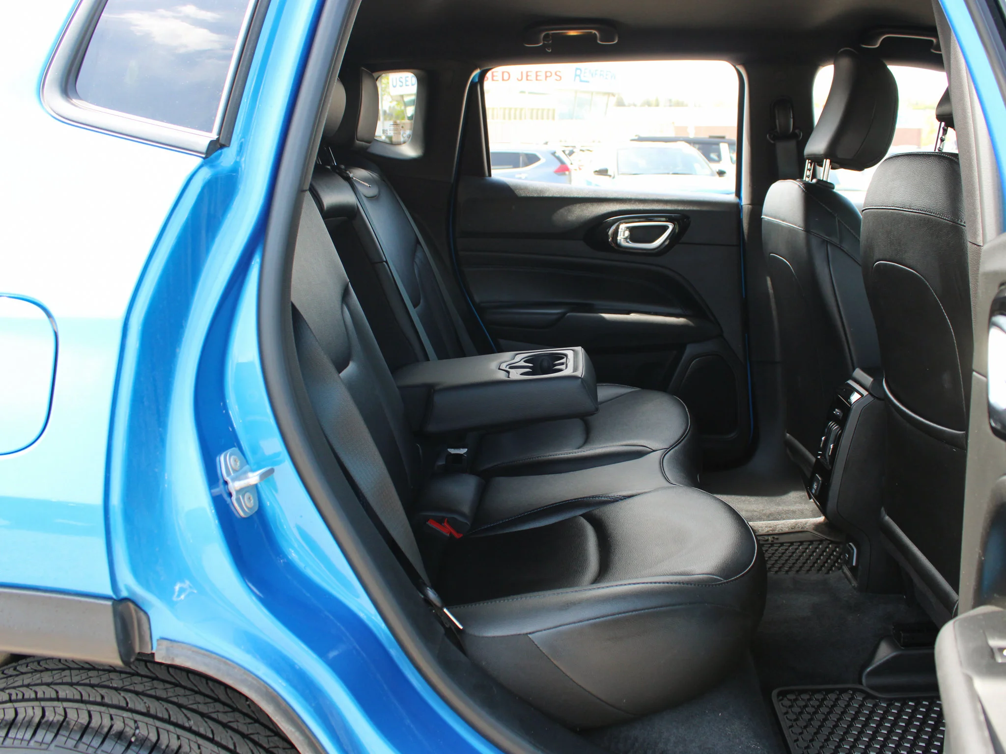 Certified Used 2025 Blue Jeep Altitude * Heated Seats, Navigation, Backup Camera, No Accidents, Apple CarPlay image 19