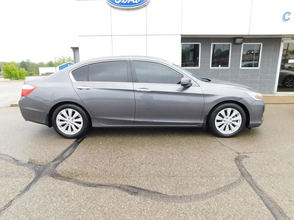 Used 2015 Honda Accord EX-L with VIN 1HGCR2F85FA171794 for sale in Richmond, IN
