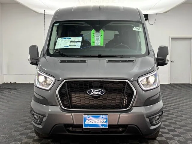 New 2026 Gray Ford Explorer Limited SE image 5