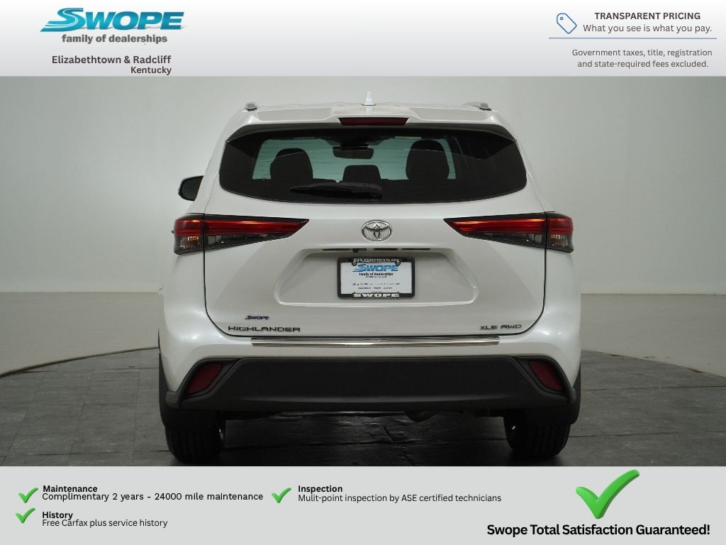 Used 2022 Wind Chill Pearl Toyota XLE image 4