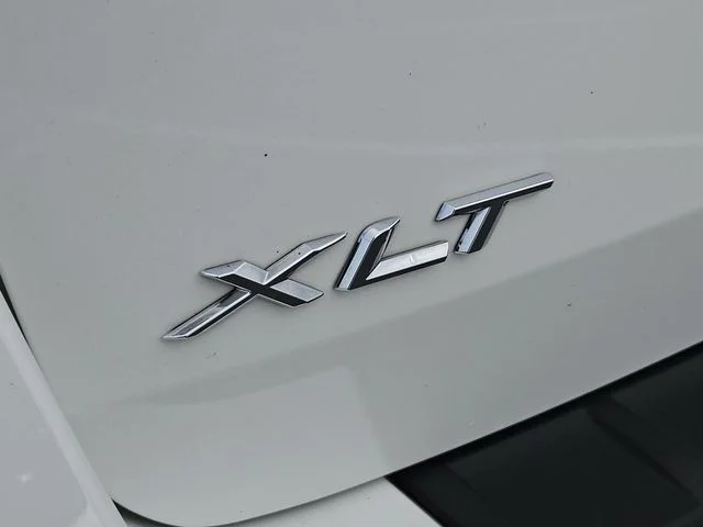 Used 2024 White Metallic Ford XLT image 12