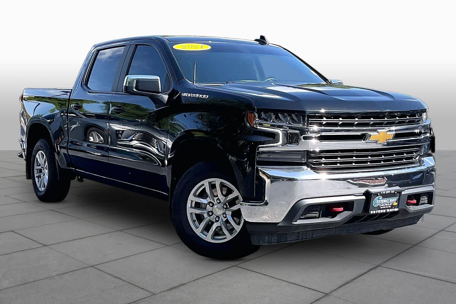 Used 2021 Black Chevrolet LT image 3