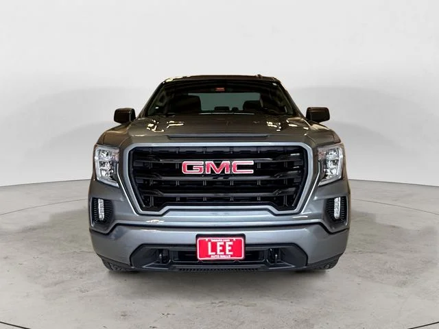 Used 2022 Gray GMC Elevation image 9