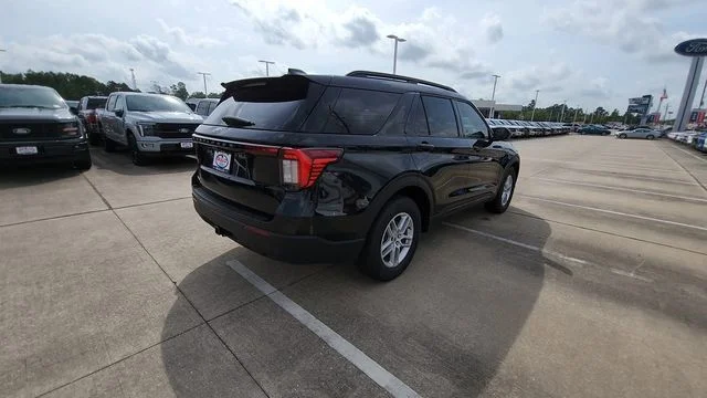 New 2026 Agate Black Metallic Ford Active image 9
