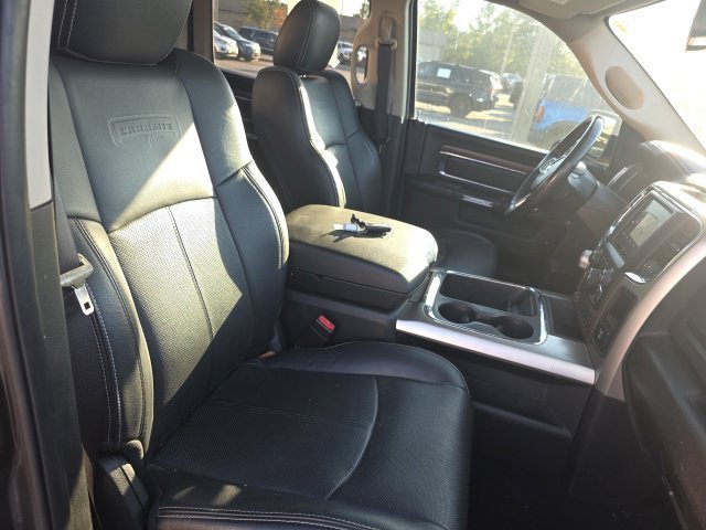 Used 2018 Granite Crystal Clearcoat Metallic Ram Laramie image 13