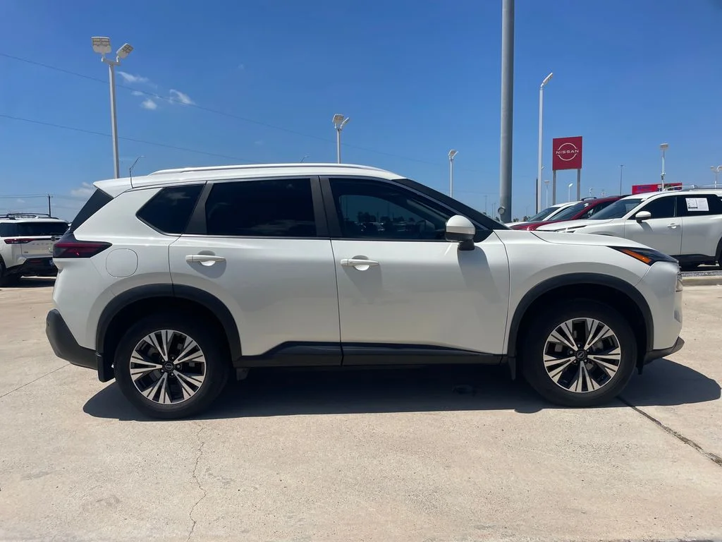 Used 2023 White Nissan SV image 6