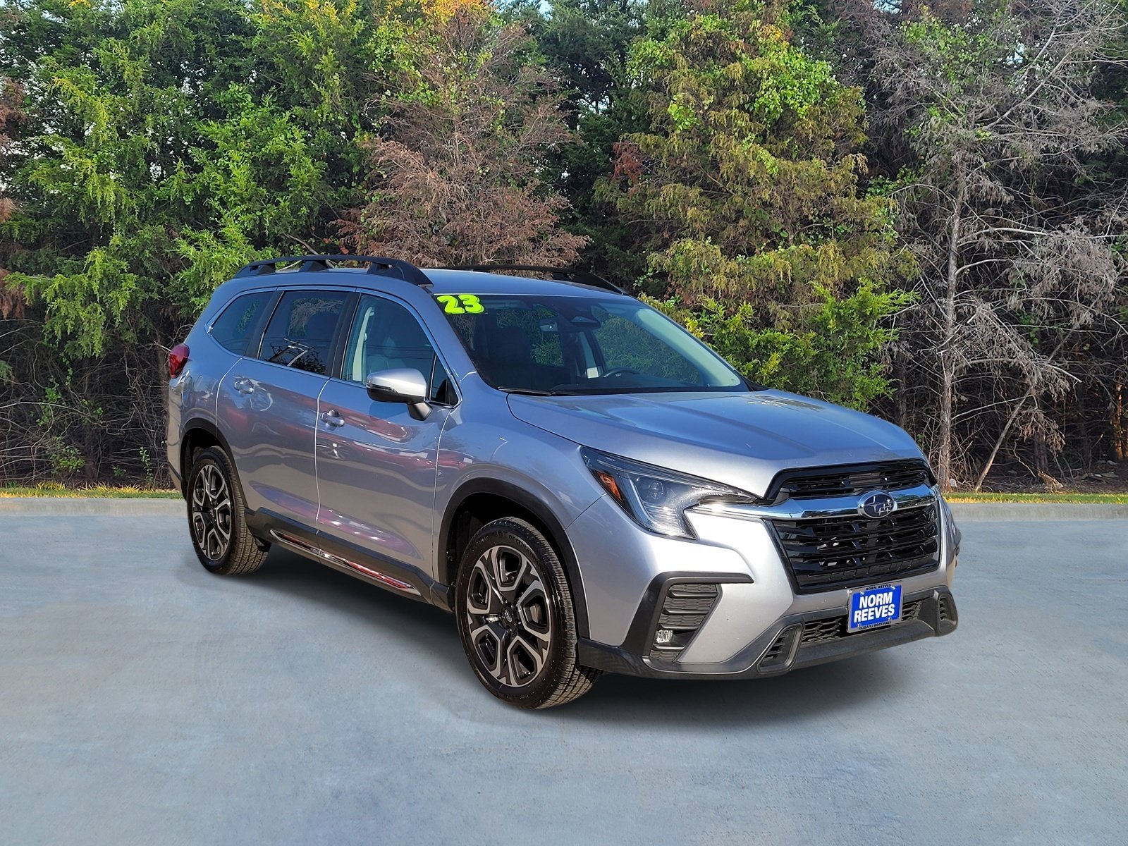 Used 2023 Ice Silver Metallic Subaru Limited image 16
