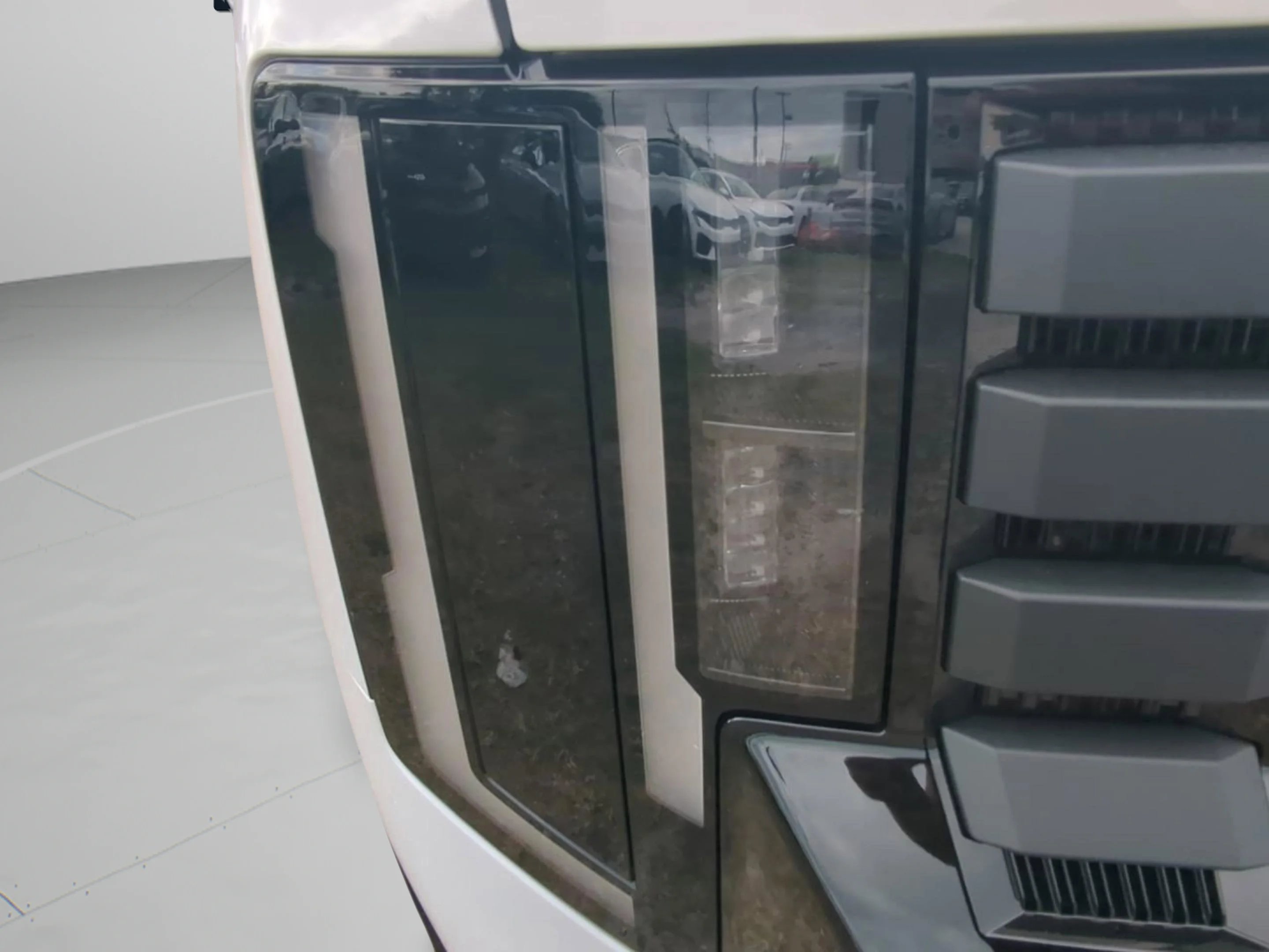 New 2027 Glacial White Pearl Kia X-Line SX image 33