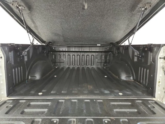 Used 2018 White Platinum Ford Lariat image 25