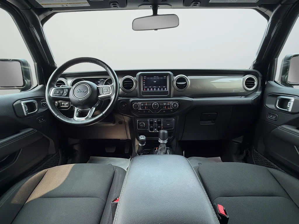 Used 2021 Black Jeep Unlimited Sahara image 8