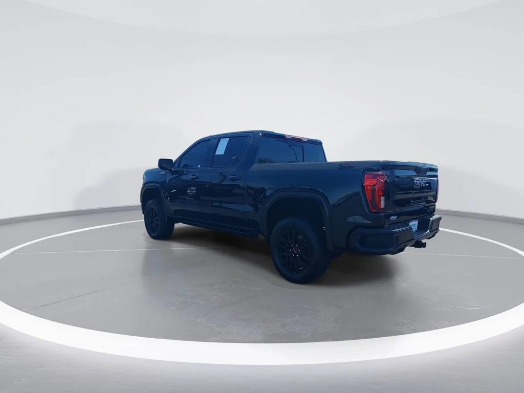 Used 2022 Black GMC Elevation image 6