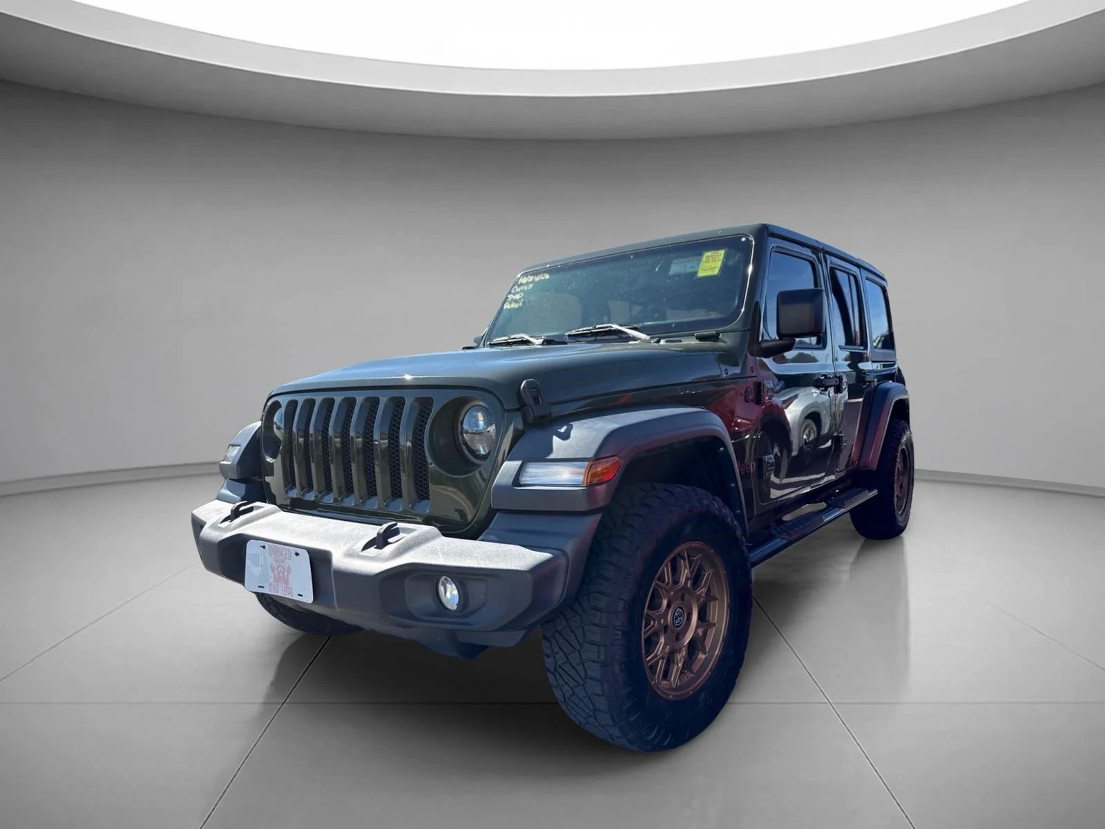 Used 2021 -SELECT- JEEP SPORT image 1