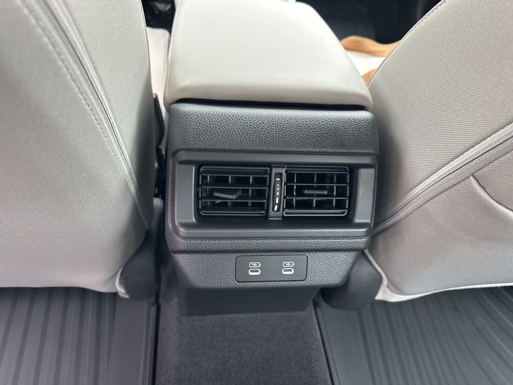 2025 Honda Accord SE - Photo 17