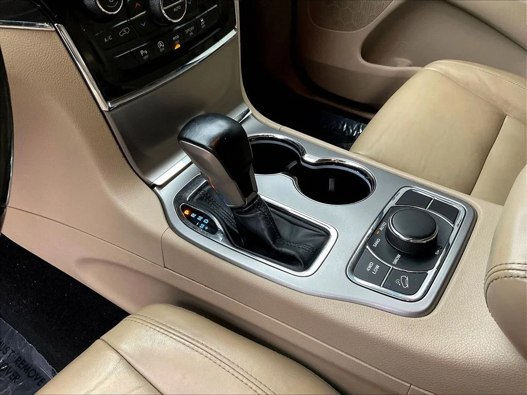 Used 2020 Billet Silver Metallic Jeep Limited image 18