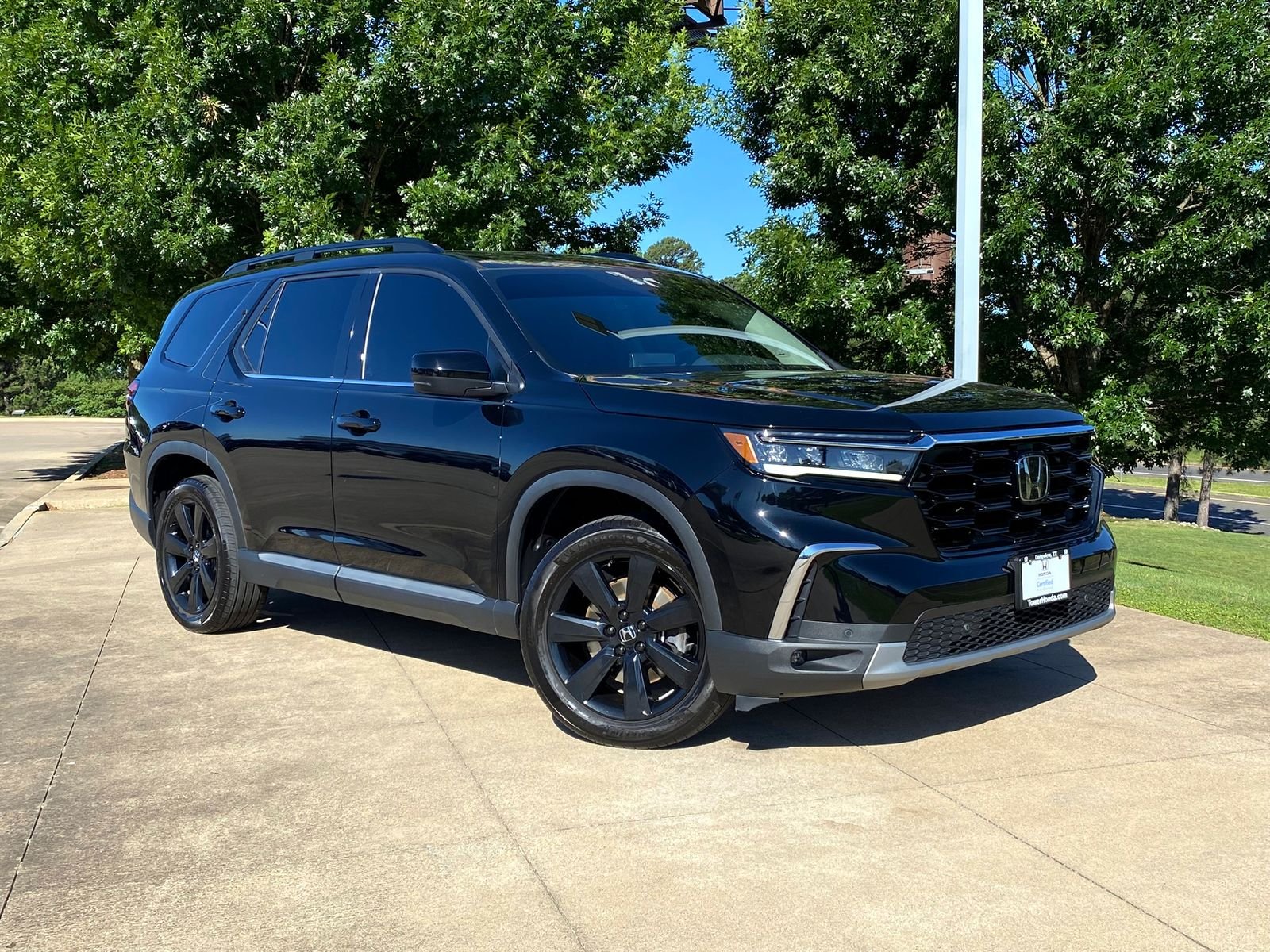2024 Honda Pilot Touring AWD's photo