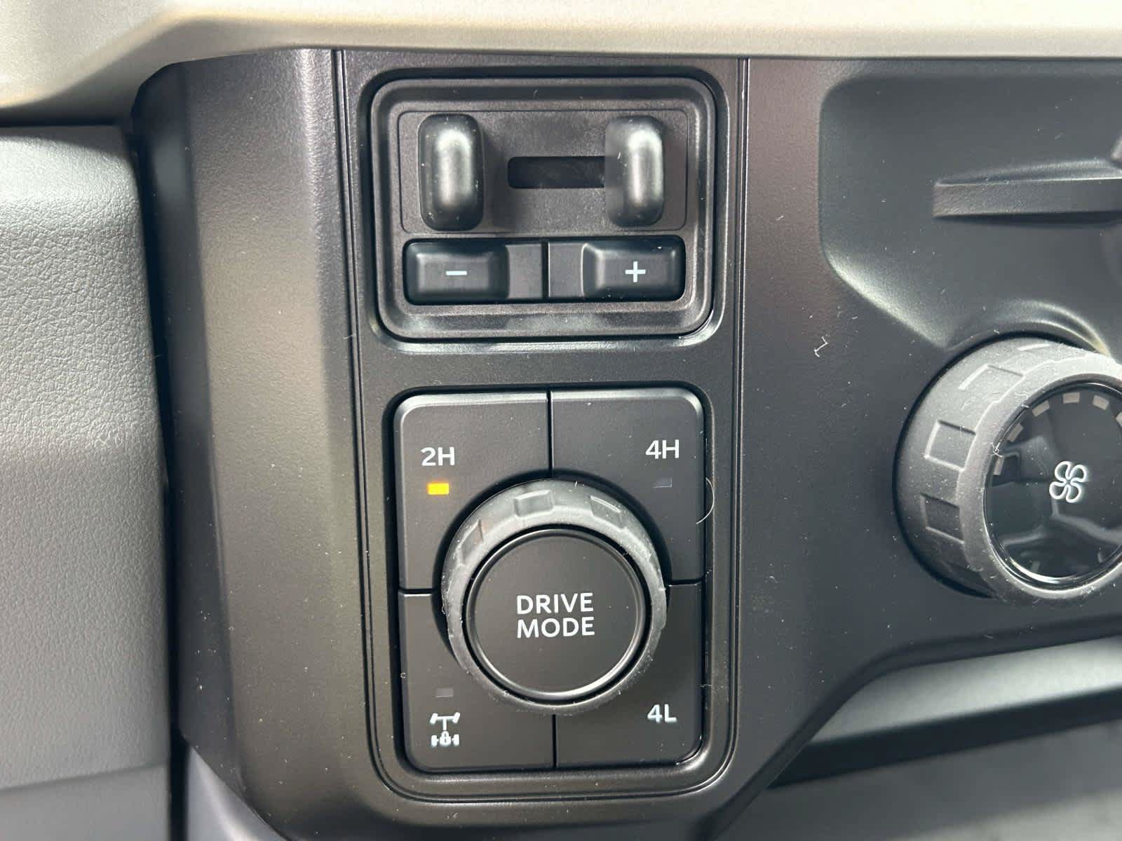 New 2027 Carbonized Gray Ford  image 31
