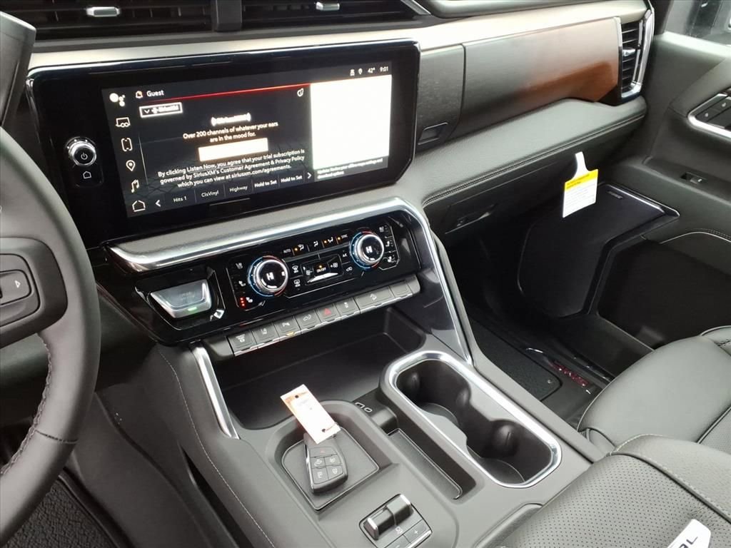 2026 GMC Sierra 3500HD Denali - Photo 10
