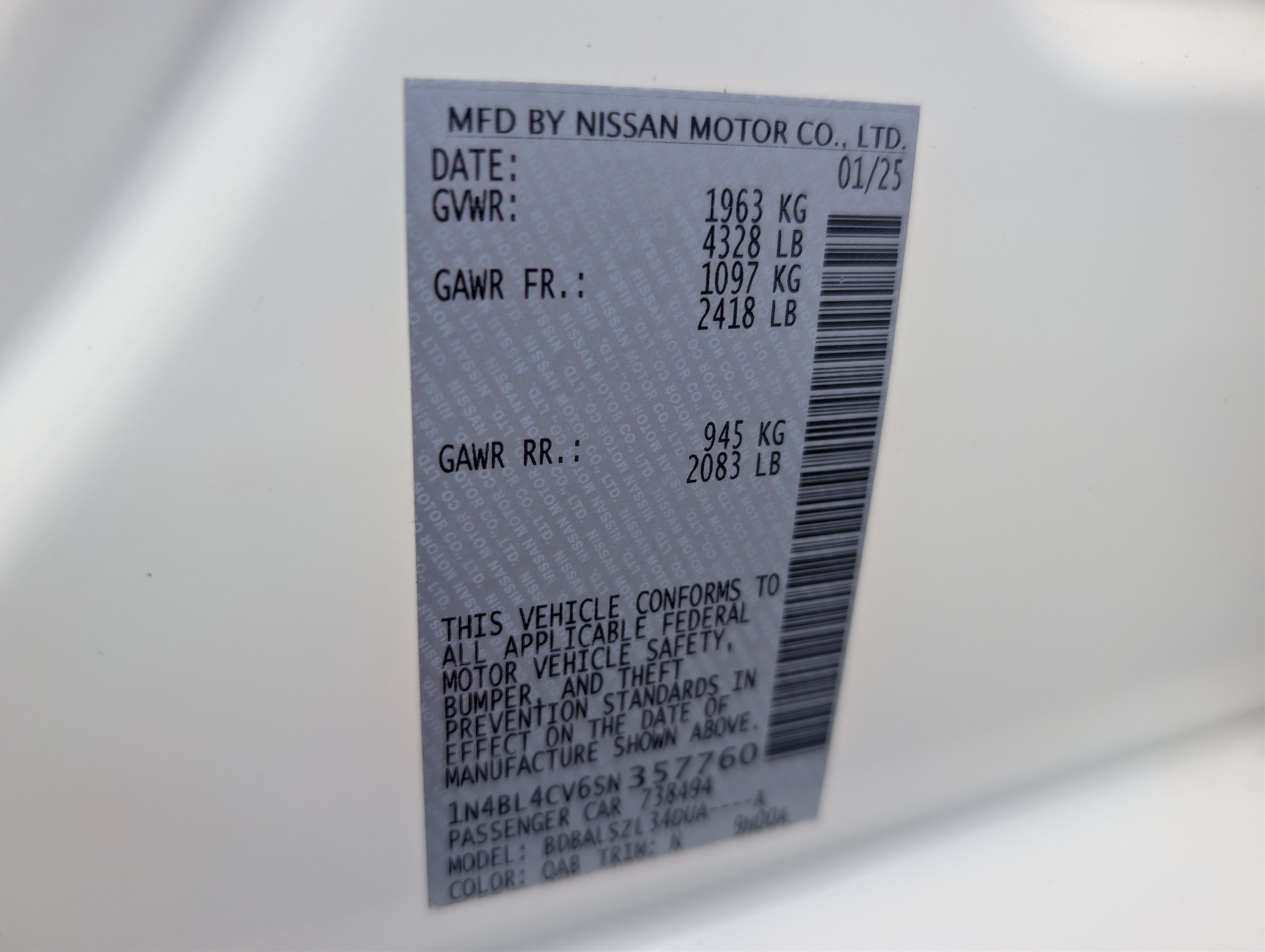 Used 2025 Pearl White Tricoat Nissan SR image 32