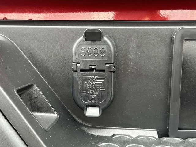 Used 2025 Volcanic Red Tintcoat GMC AT4 image 11
