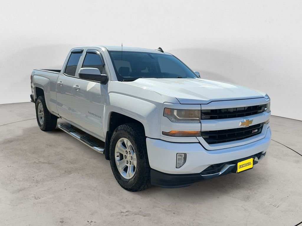 Used 2016 White Chevrolet LT image 3