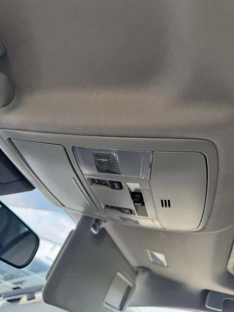 Used 2018 Magnetic Gray Metallic Toyota XLE image 18