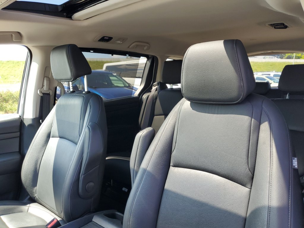 2025 Honda Odyssey EX-L - Photo 13