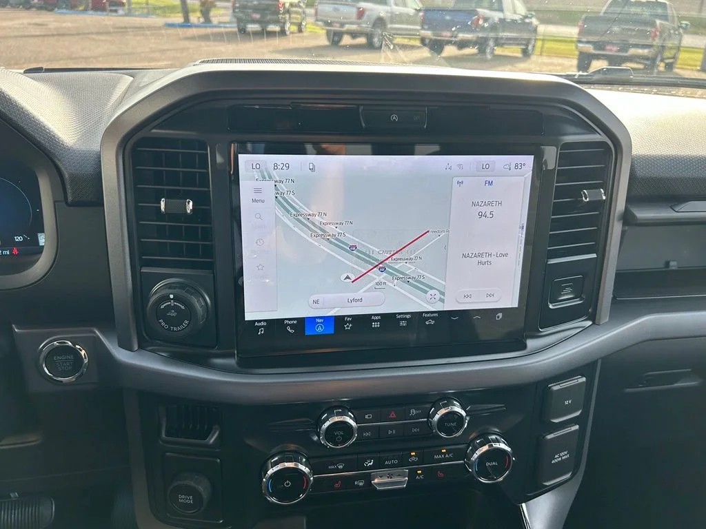 New 2026 Oxford White Ford XLT image 15
