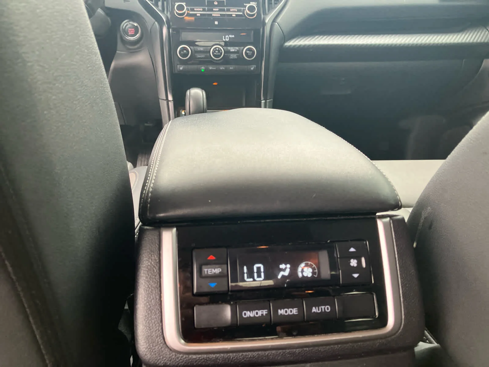 Used 2022 Ice Silver Metallic Subaru Onyx Edition image 34