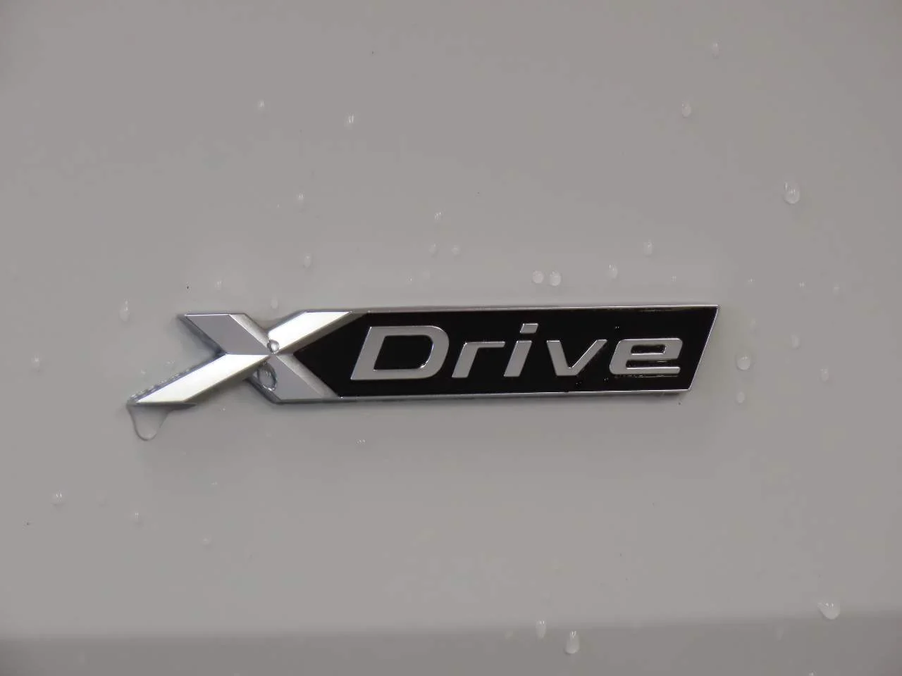 Used 2025 Alpine White BMW 30 xDrive image 6