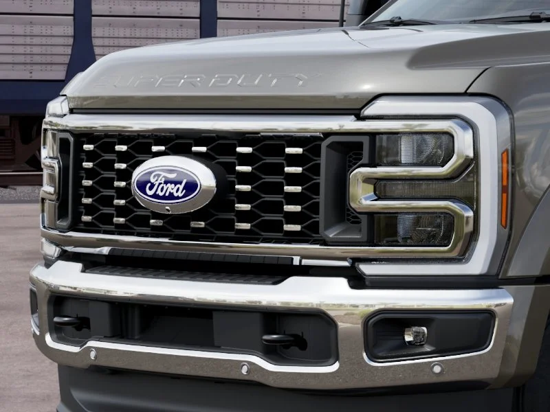 New 2027 Marsh Gray Metallic Ford F-450® Lariat® image 17