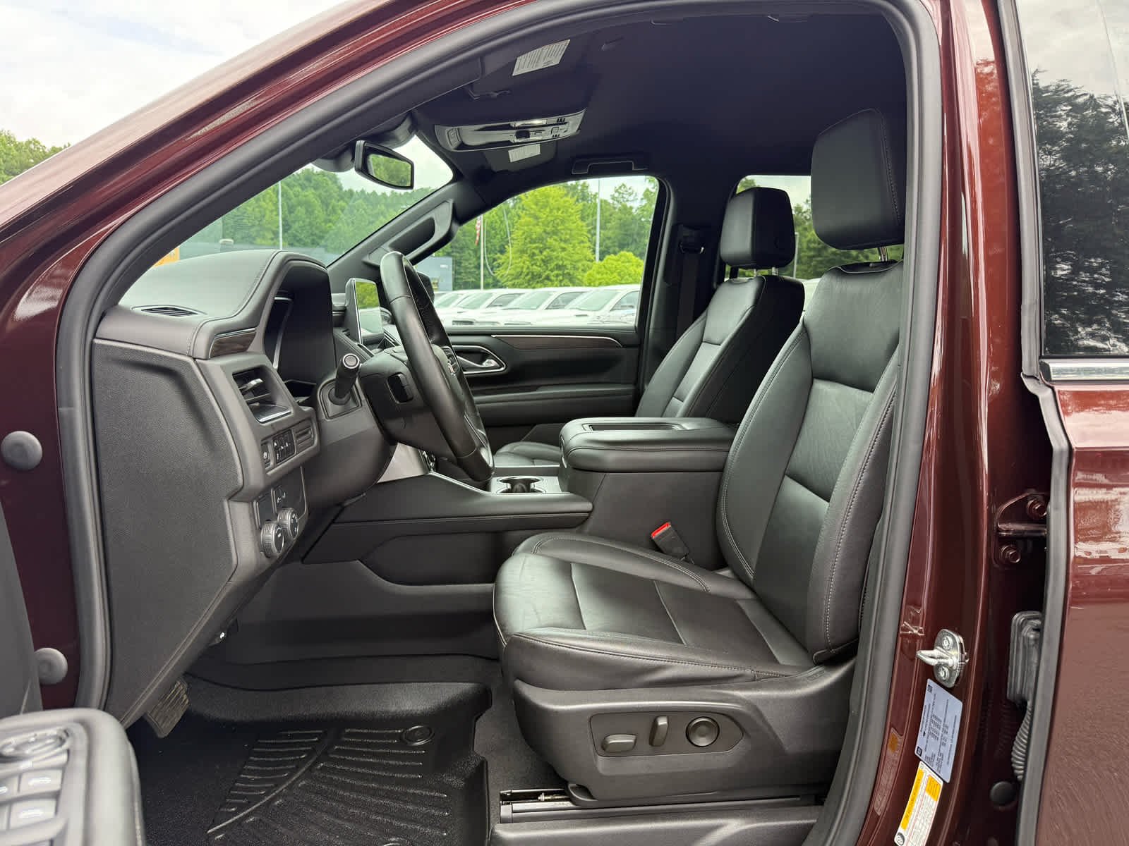 Used 2023 Auburn Metallic Chevrolet LT image 12