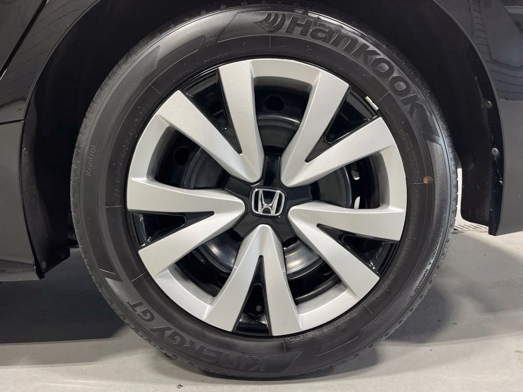 Certified Used 2024 Crystal Black Pearl Honda 2.0L 4D LX image 31