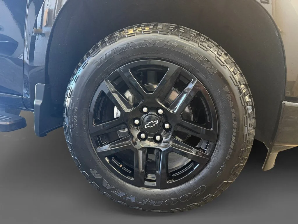 Used 2024 Black Chevrolet RST image 9