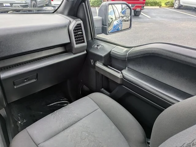 Used 2020 Velocity Blue Ford XL image 20