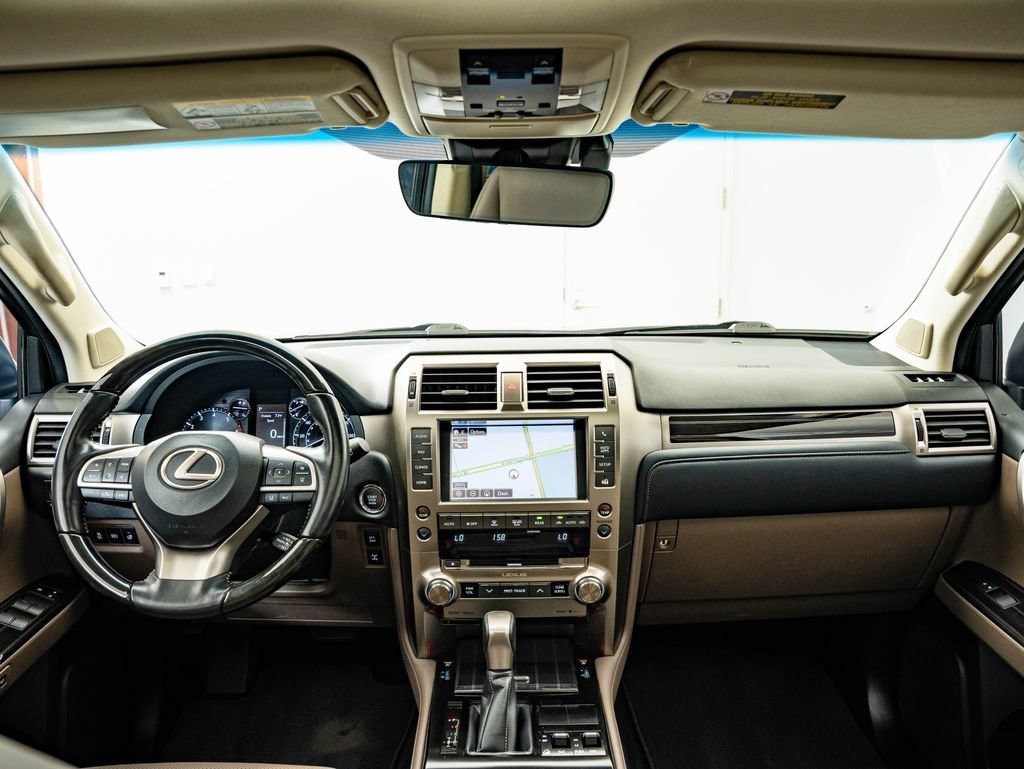 Used 2021 Onyx Black Lexus 460 Premium image 4