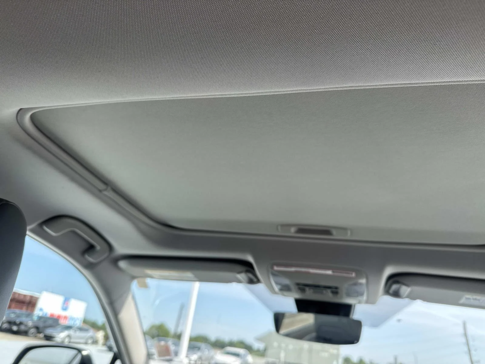 Used 2021 Silver Sky Metallic Toyota XLE Premium image 10